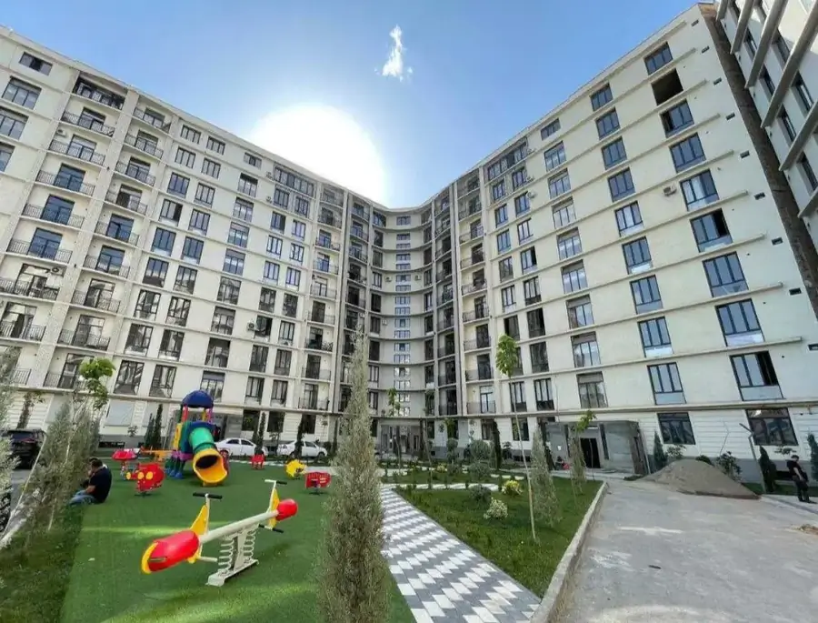 Продается 3-комнатная квартира − 54.4 м²