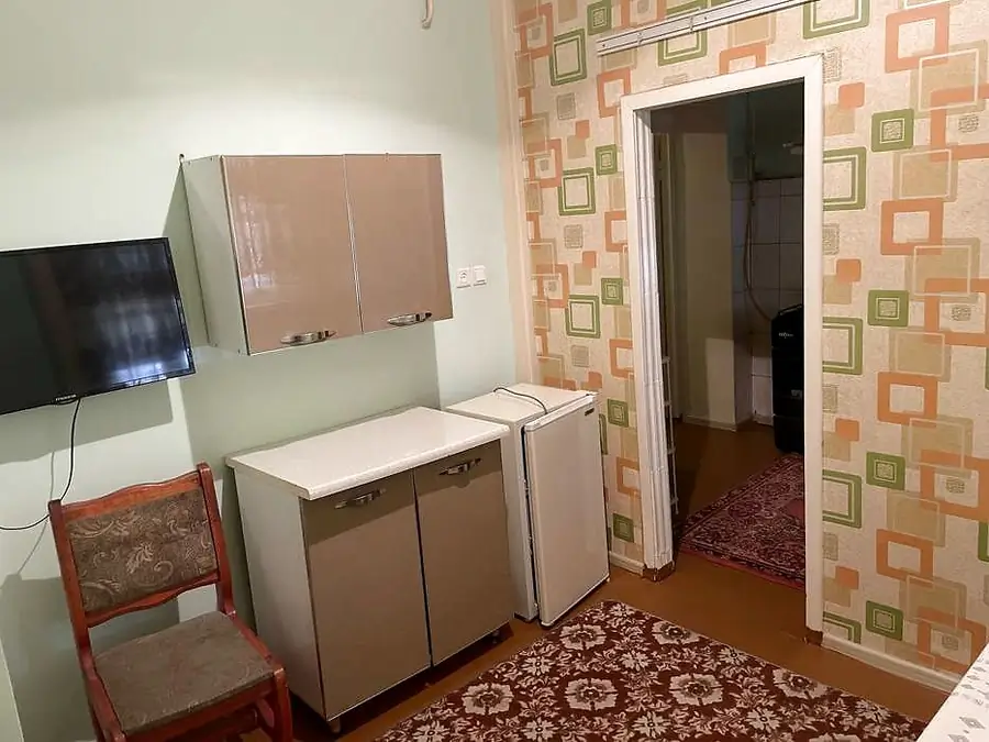 3 xonali kvartira sotiladi − 65 m²