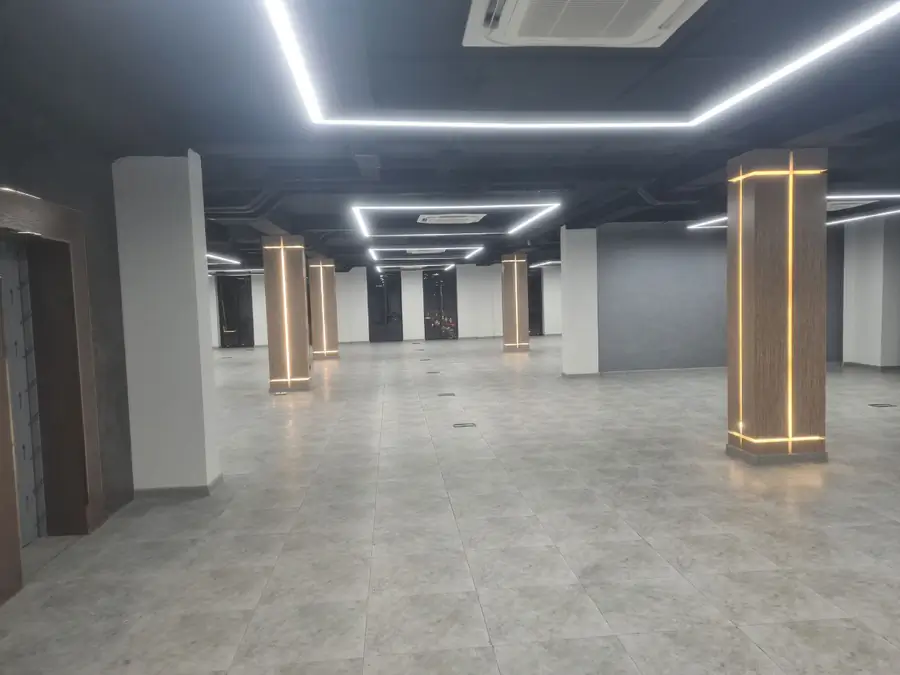 Ijaraga ofis − 4000 m²