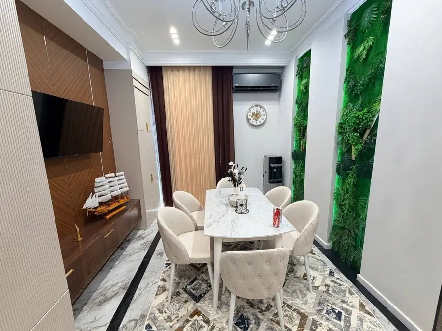 2 xonali kvartira sotiladi − 63 m²