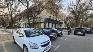 Ijaraga ofis − 100 m²
