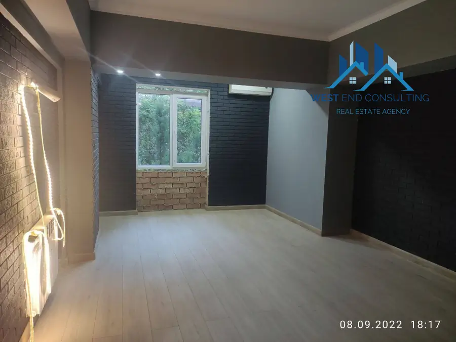 Ijaraga ofis − 59.8 m²