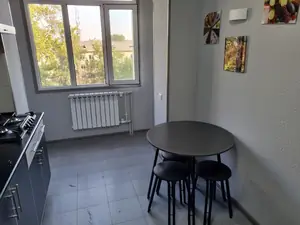 Ijaraga 1 xonali kvartira − 30 m²
