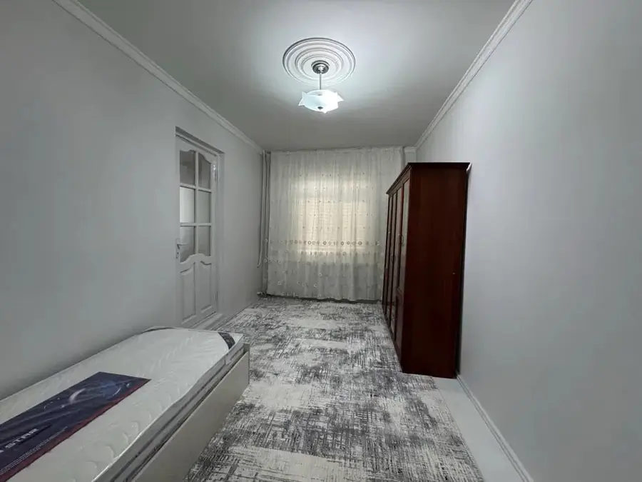Сдается 3-комнатная квартира − 73 м²