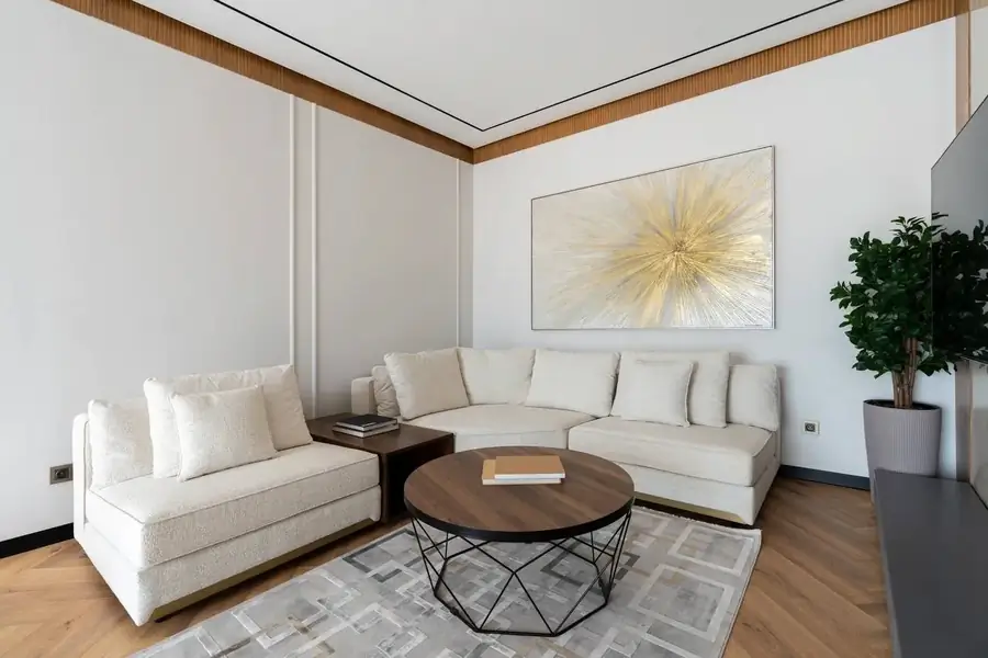 3 xonali kvartira sotiladi − 95 m²