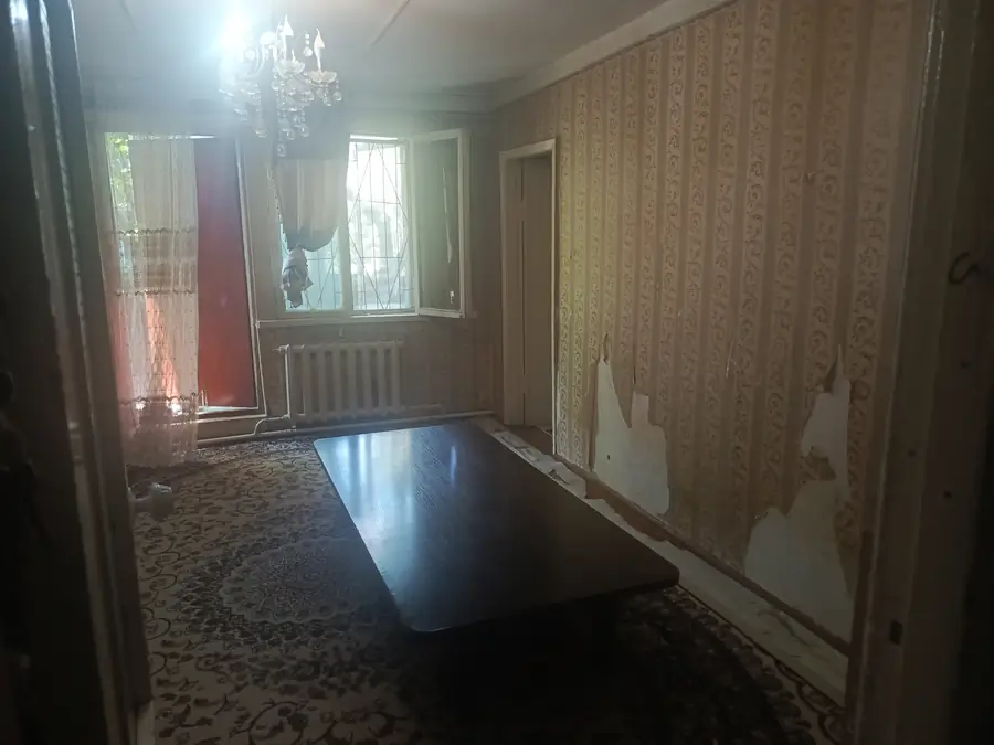 Продается 3-комнатная квартира − 51 м²