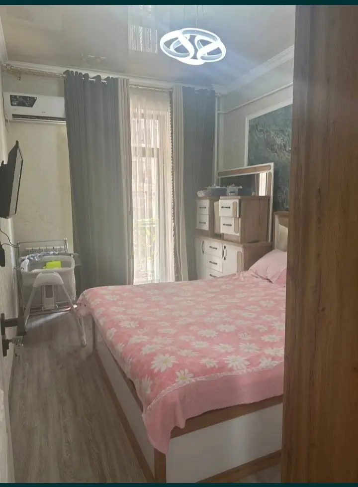 Продается 3-комнатная квартира − 54 м²