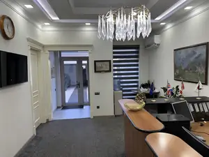 Ofis − 366 m², 3/3 qavat