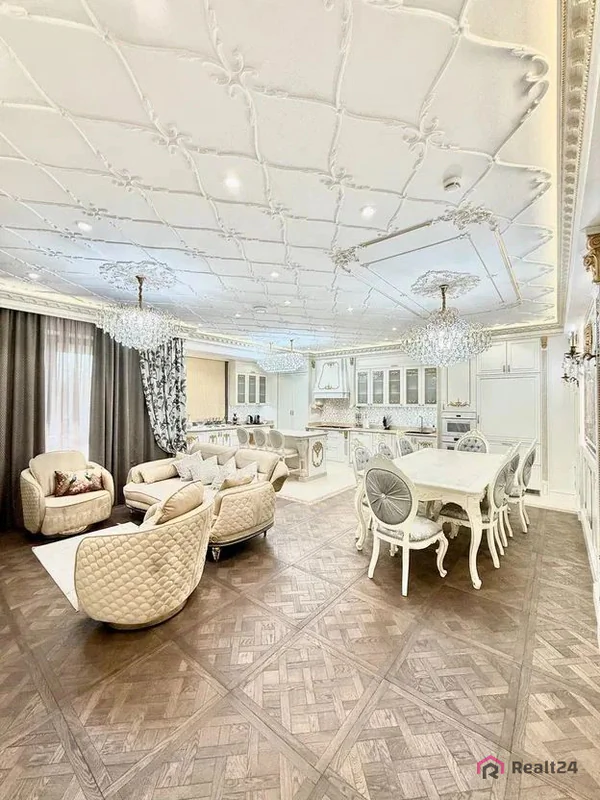 Более 5-комнатная квартира − 238 м², 3/16 этаж