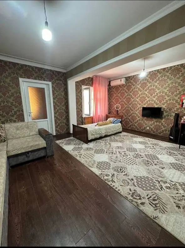 4 xonali kvartira − 90 m², 3/4 qavat