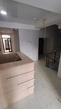 Ijaraga ofis − 1000 m²