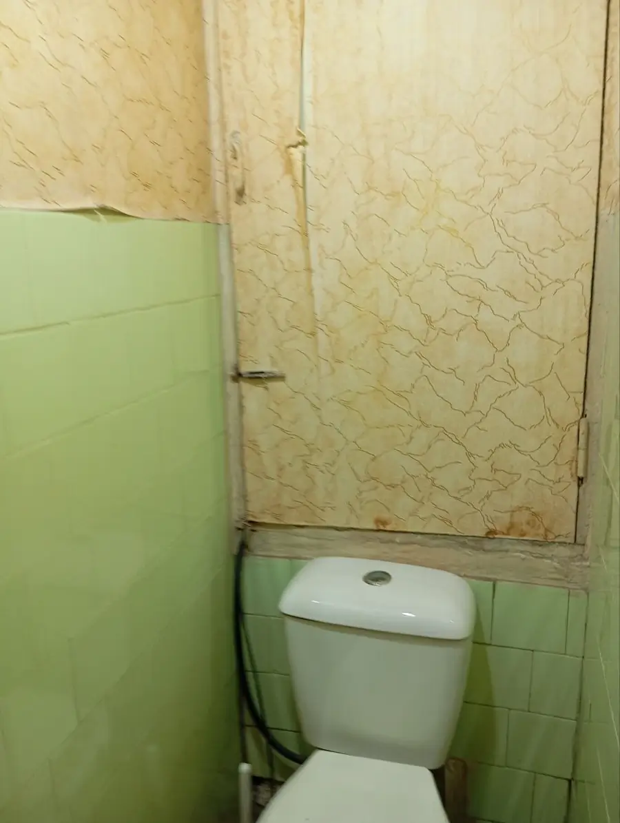 Продается 1-комнатная квартира − 38 м²