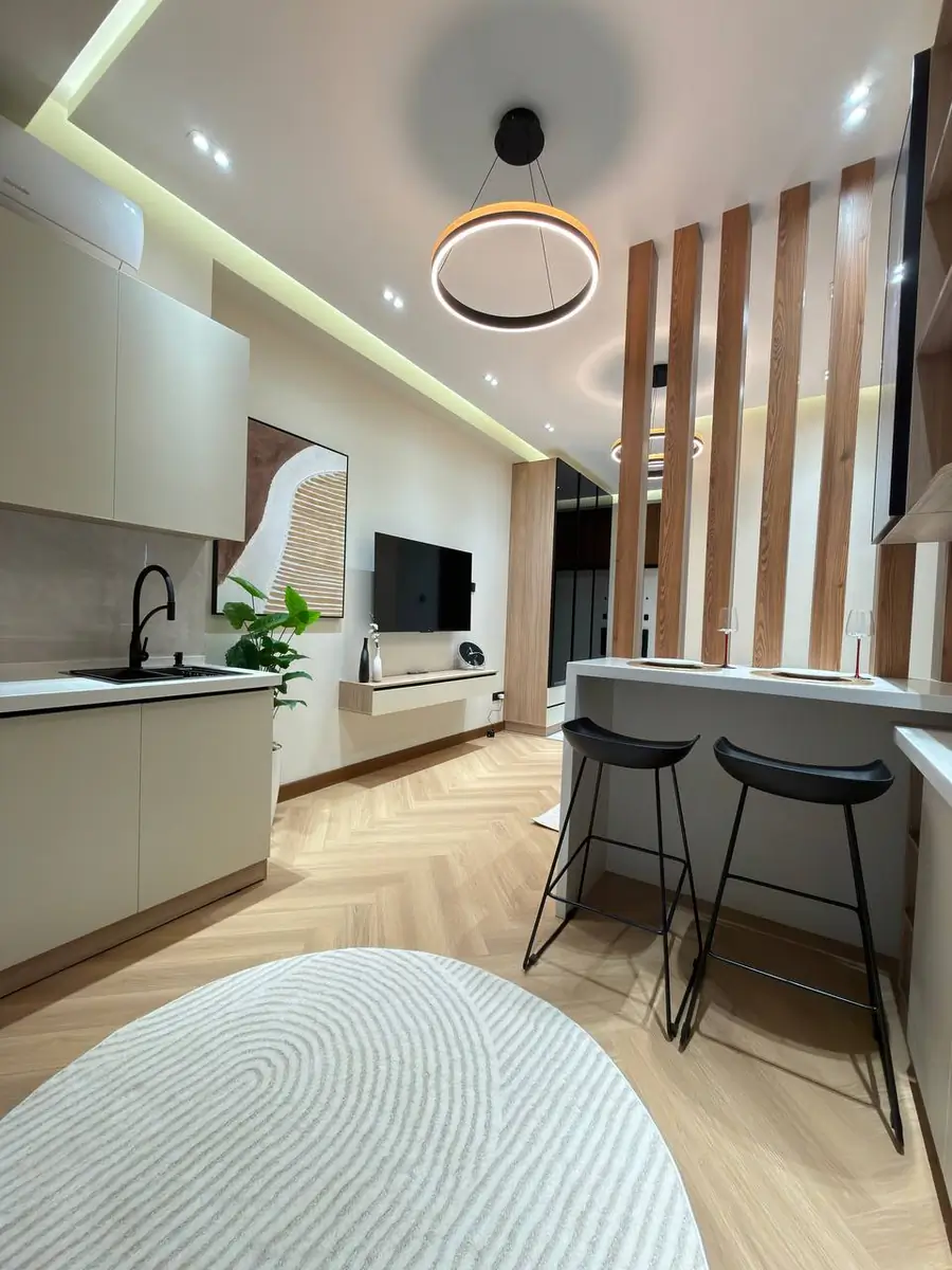 Продается 1-комнатная квартира − 27 м²