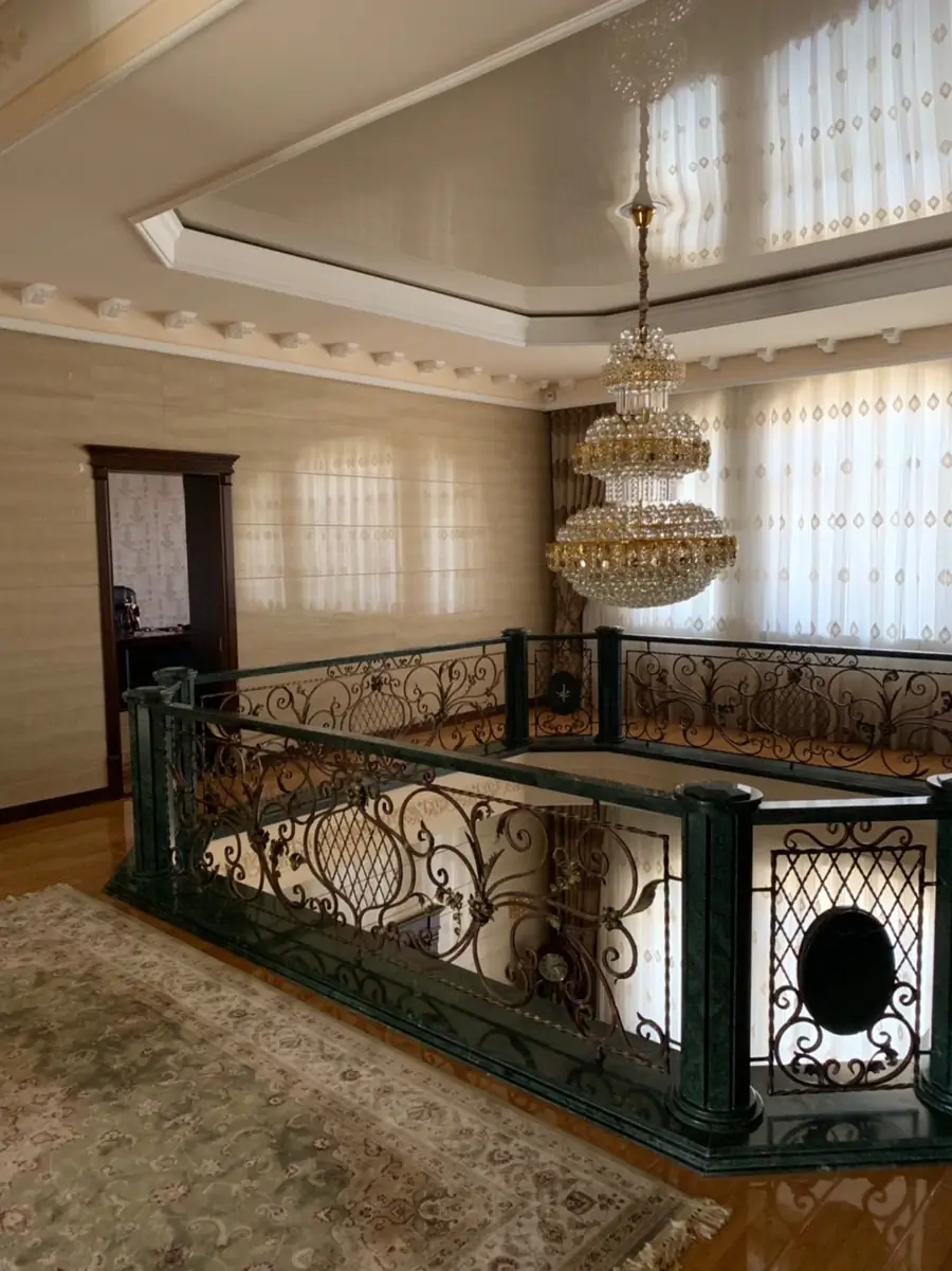 Ijaraga 4 qavatli uy − 700 m²