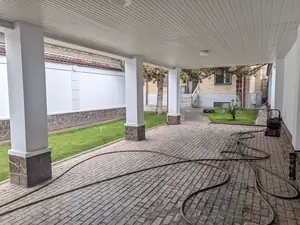 Ofis − 400 m², 1/2 qavat