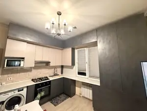 2 xonali kvartira sotiladi − 70 m²