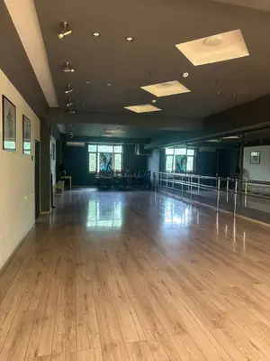 Ofis − 200 m², 3/4 qavat