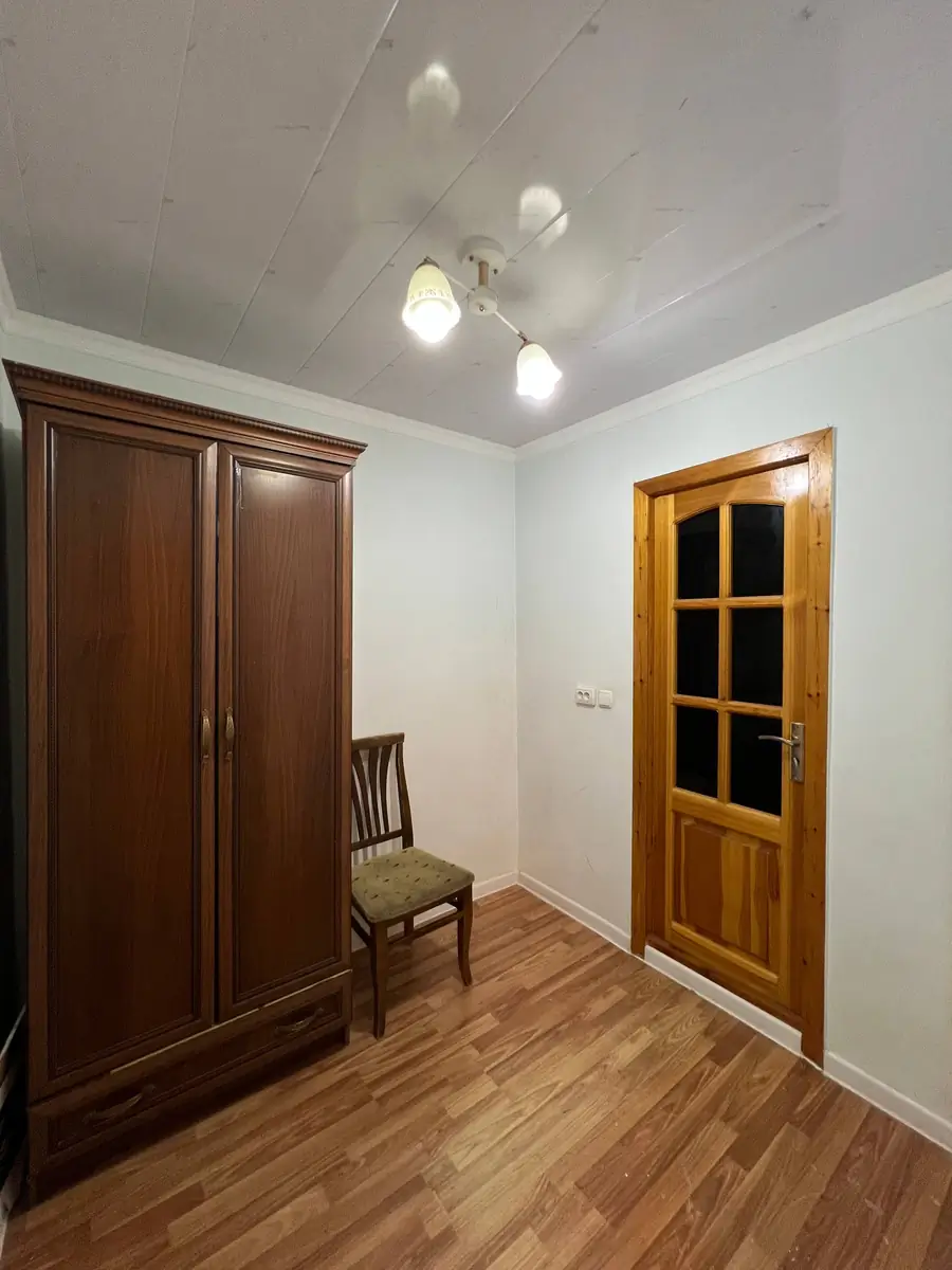2 xonali kvartira sotiladi − 52 m²