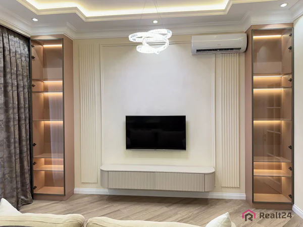 3 xonali kvartira − 90 m², 8/9 qavat