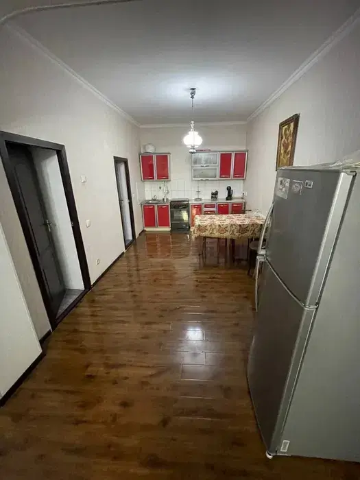2 qavatli uy − 200 m², 1.3 sot. 