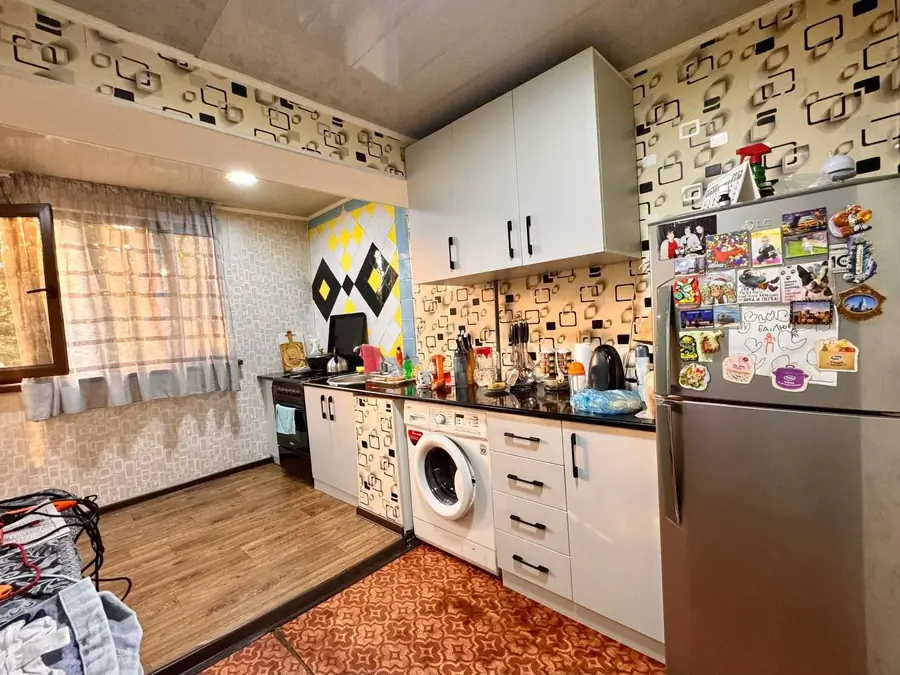 Продается 2-комнатная квартира − 47 м²