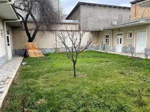 1 qavatli uy sotiladi − 300 m²