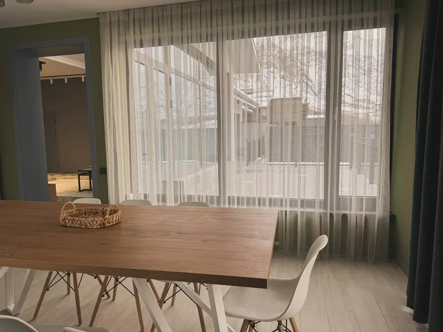 2 qavatli uy sotiladi − 255 m²