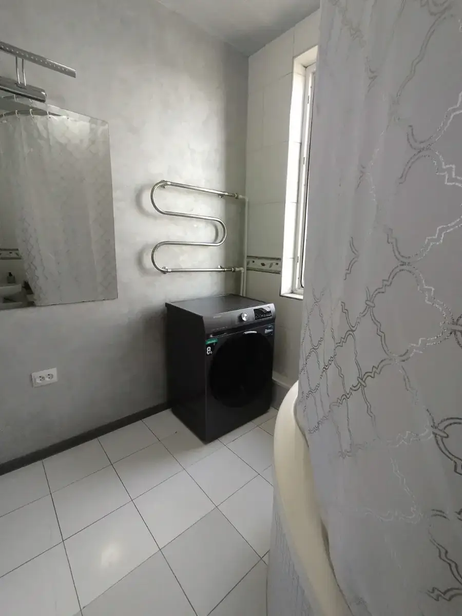 2 xonali kvartira sotiladi − 46 m²