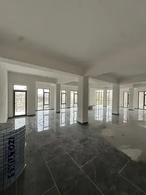 Ofis − 810 m², 1/4 qavat