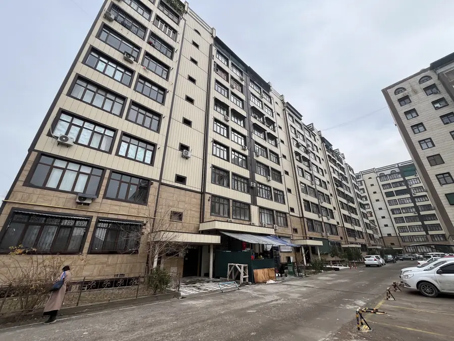 Продается 2-комнатная квартира − 49 м²