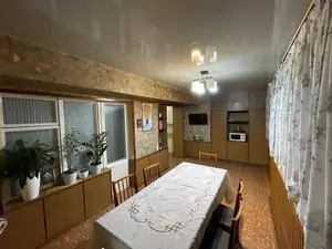 4 xonali kvartira − 100 m², 5/9 qavat