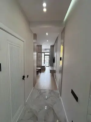 2 xonali kvartira sotiladi − 30 m²
