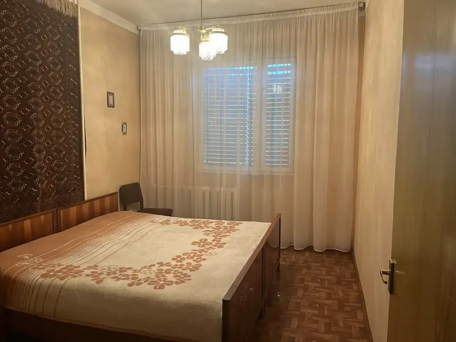 Продается 2-комнатная квартира − 64 м²