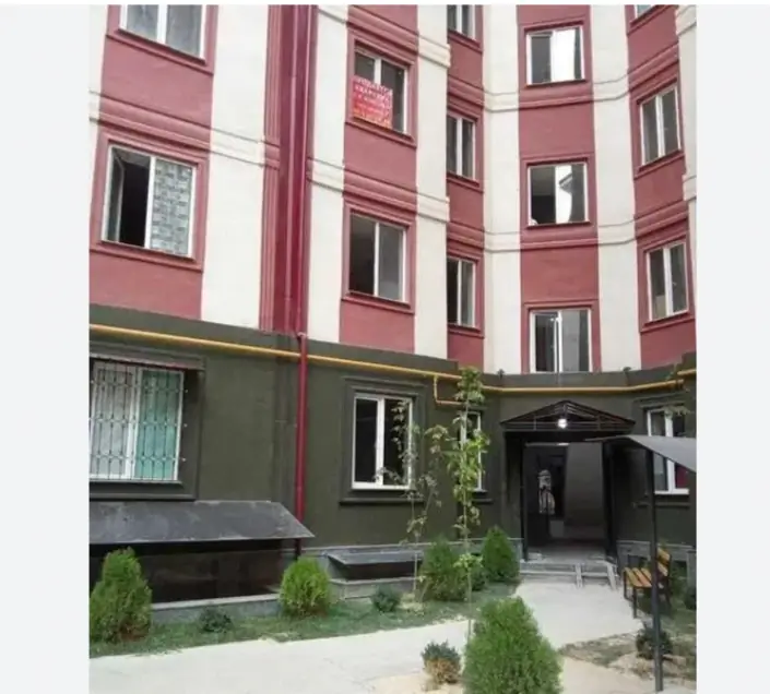 Продается 1-комнатная квартира − 34 м²