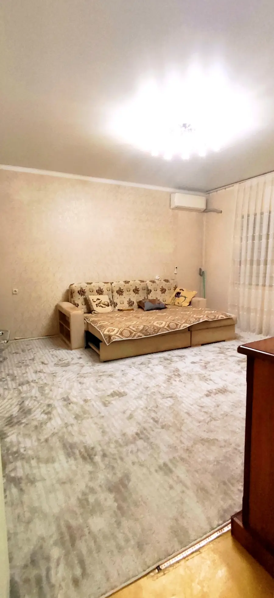 2 xonali kvartira sotiladi − 60 m²