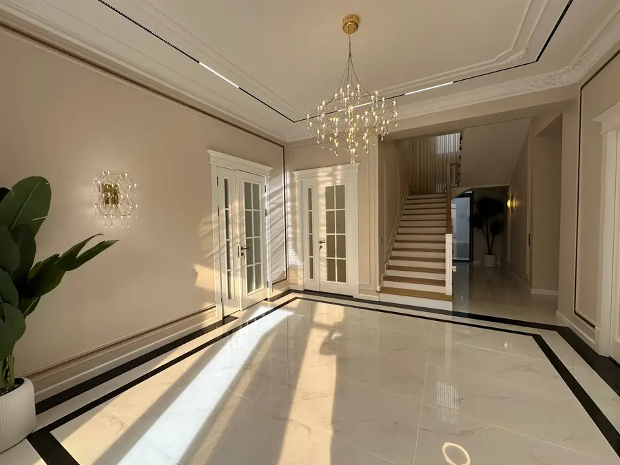 Продается 2-этажный дом − 368 м²