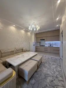 3 xonali kvartira sotiladi − 65 m²