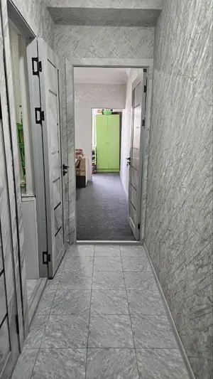 1 xonali kvartira sotiladi − 20 m²