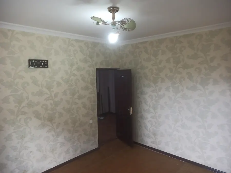 Продается 3-комнатная квартира − 77 м²