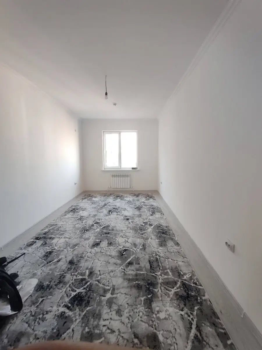 Продается 2-комнатная квартира − 64 м²