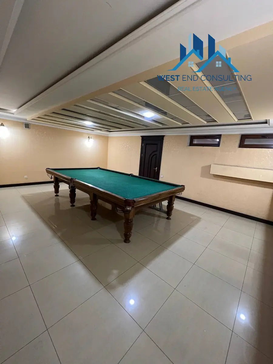 Ijaraga 2 qavatli uy − 300 m²