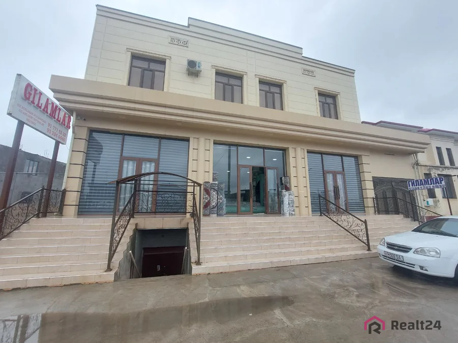 Ofis sotiladi − 830 m²