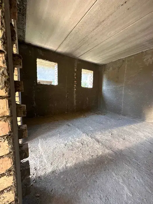 Продается 3-этажный дом − 900 м²