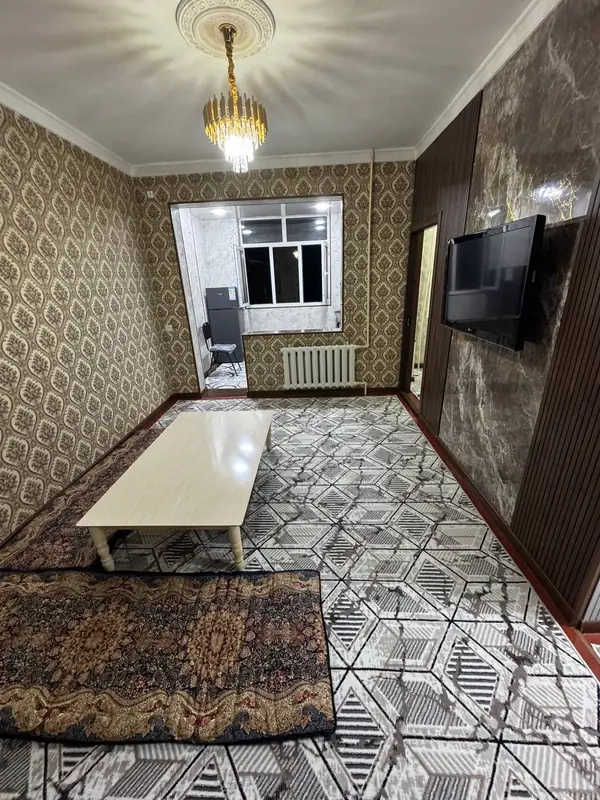 3-комнатная квартира − 60 м², 1/4 этаж