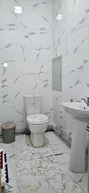 2 xonali kvartira sotiladi − 62 m²