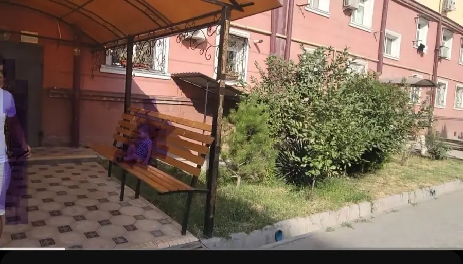 Сдается 2-комнатная квартира − 58 м²