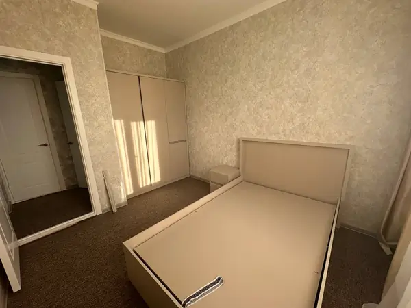 2 xonali kvartira sotiladi − 58 m²