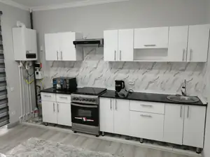 Сдается 2-комнатная квартира − 58 м²