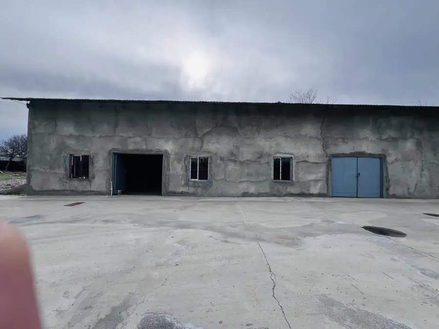 Ijaraga ombor − 282 m²