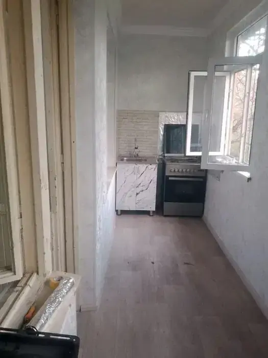 2 xonali kvartira sotiladi − 38 m²